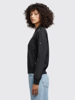 Khujo Vestes De Mi-saison Veste Mi-saison Stence2 Femme Noir -Khujo Soldes Magasin 03005ba34d796086b929c79bc19ac7dd