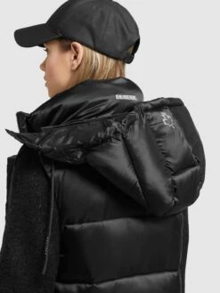 Khujo Vestes Sans Manches Gilet Tourin Femme Noir -Khujo Soldes Magasin 0c2adb6113afb417be072dbdb1b4be5f