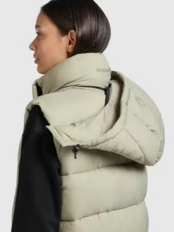 Khujo Vestes Sans Manches Gilet Magneta Femme Vert Pastel -Khujo Soldes Magasin 1b8251ab7c3090b07300ea319c189d92