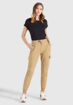 Khujo Pantalons De Survêtement Effilé Pantalon Cargo Staci Femme Beige -Khujo Soldes Magasin 22cd2d99b633cd3d0d097ac61fdee990