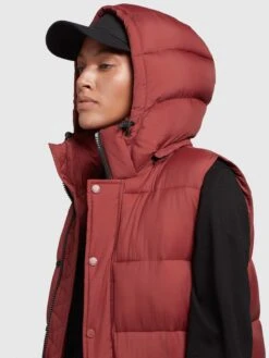 Khujo Vestes Sans Manches Gilet Magneta Femme Rouge Rouille -Khujo Soldes Magasin 4293d39cd3f5d2cccd32bef27e2ac903