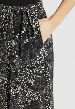 Khujo Jupes Longues Jupe Hepke Femme Noir -Khujo Soldes Magasin 7c37c203a4d89ad351dd8105c8a047e2