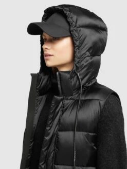 Khujo Vestes Sans Manches Gilet Tourin Femme Noir -Khujo Soldes Magasin 819744f77053b675bab2765b19d05b59