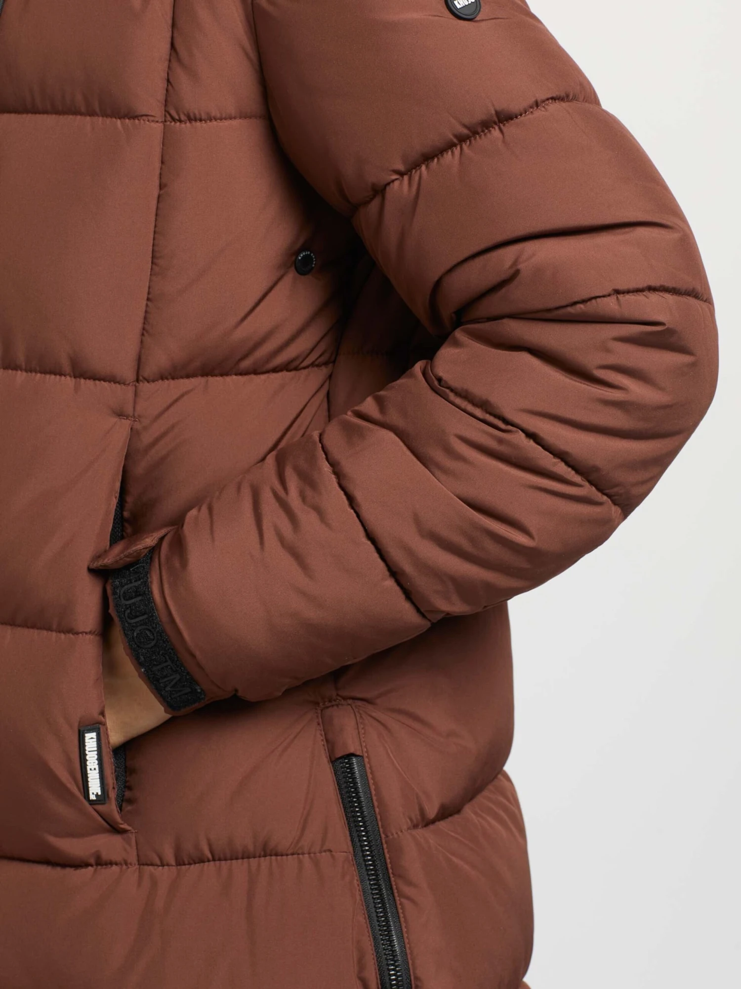 Khujo Manteaux Dhiver Manteau D’hiver Youma Femme Caramel 10 Khujo Manteaux Dhiver Manteau D’hiver Youma Femme Caramel – Image 8