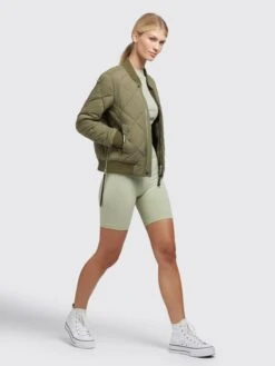 Khujo Vestes De Mi-saison Veste Mi-saison Leona Femme Olive 13 Khujo Vestes De Mi-saison Veste Mi-saison Leona Femme Olive -Khujo Soldes Magasin aac45a84d05eea452166187c6e49d83e