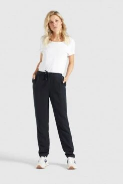 Khujo Pantalons En Toile Regular Pantalon Svetjana Femme Gris Foncé -Khujo Soldes Magasin bbcd0013c7975e57915937b8a2f2b47c