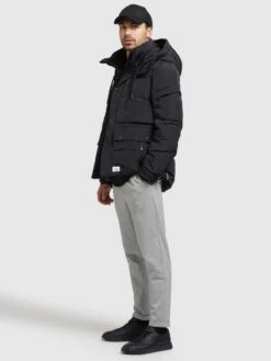 Khujo Vestes Dhiver Veste D’hiver Shinzo Homme Noir -Khujo Soldes Magasin cc393b6e55bc25ef1a9f42d6dd08fea3