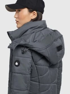 Khujo Manteaux De Mi-saison Manteau Mi-saison Fitt Light Femme Gris Foncé -Khujo Soldes Magasin e90d9aec24b7751ba7c543f01b2adc73