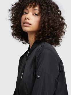 Khujo Vestes De Mi-saison Veste Mi-saison Stence2 Femme Noir -Khujo Soldes Magasin eef6c8f59c77ecfc2b58949a07de5616