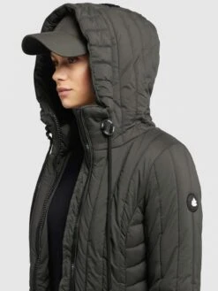 Khujo Vestes Dhiver Veste D’hiver Jerry Femme Olive 16 Khujo Vestes Dhiver Veste D’hiver Jerry Femme Olive -Khujo Soldes Magasin f3ee75166136b0be5b0b9f14d7876eb2