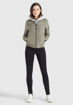 Khujo Vestes Dhiver Veste D’hiver LARIFA Femme Kaki -Khujo Soldes Magasin fbb97572ce724ab586835ec3af27ad43