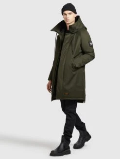 Khujo Manteaux Dhiver Manteau D’hiver Tuck Homme Olive 15 Khujo Manteaux Dhiver Manteau D’hiver Tuck Homme Olive -Khujo Soldes Magasin fecbbcbea73139be555c0a168afff47e