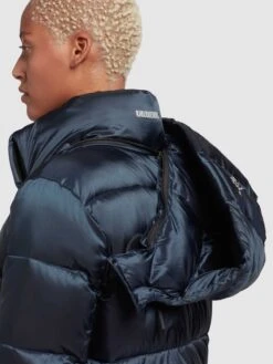 Khujo Vestes Dhiver Veste D’hiver Evona Femme Bleu Nuit -Khujo Soldes Magasin ff82787ed6f5f56ba9ec3613c3354af1